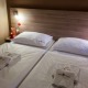 Dvoulůžkový pokoj s přistýlkou - Hotel Otakar Praha